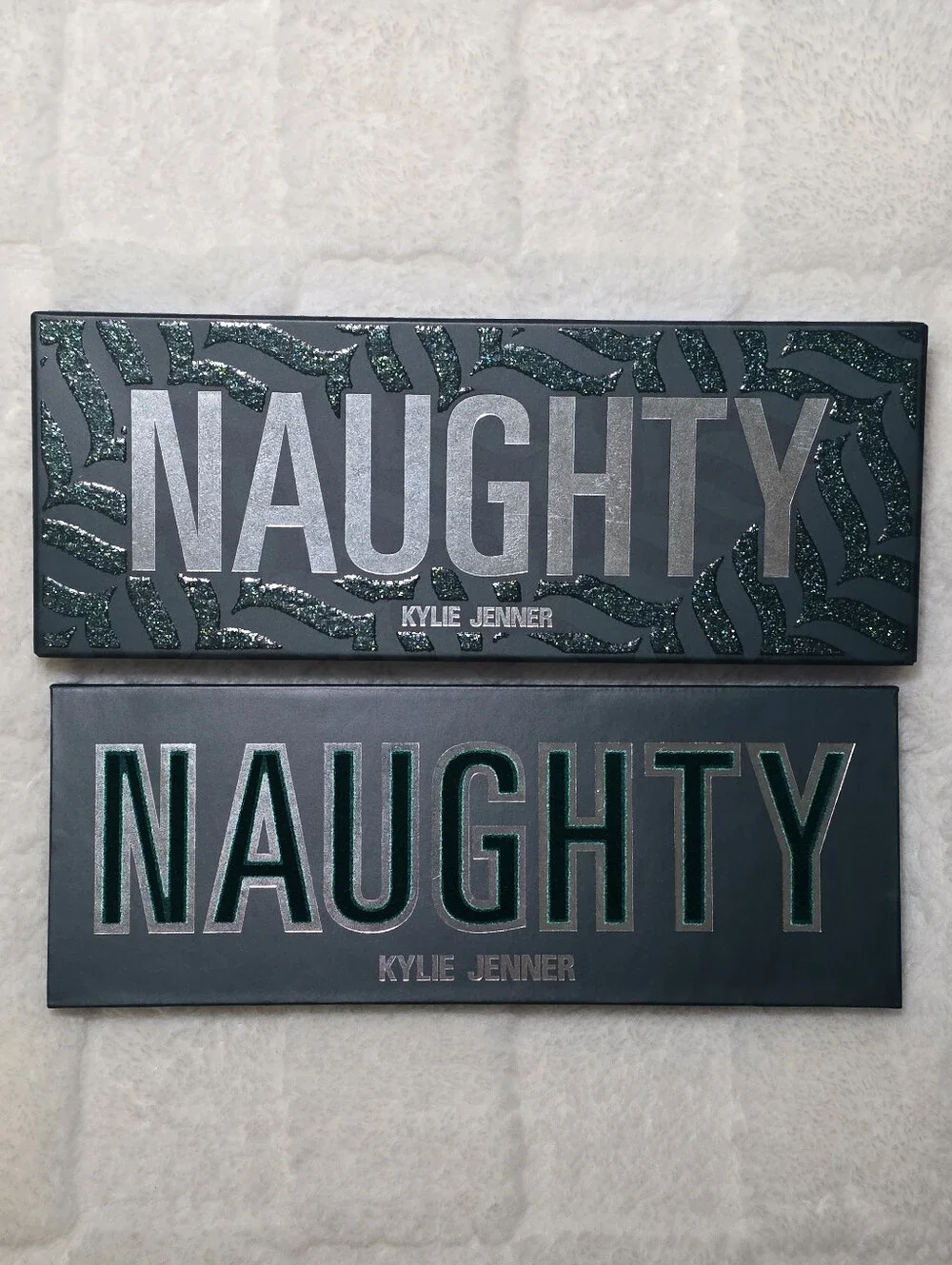 KYLIE COSMETICS DISCONTINUED CHRISTMAS COLLECTION EYESHADOW PALETTE—NAUGHTY—NIB